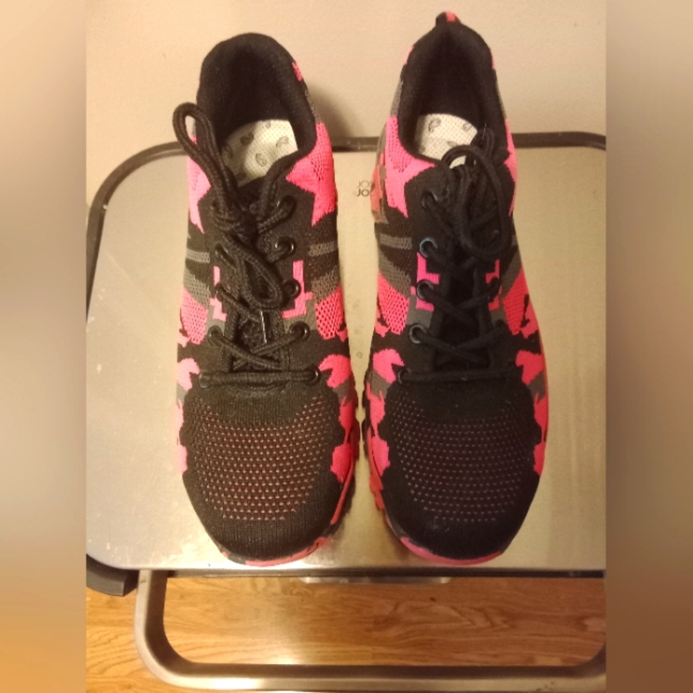🫟2/$25🫟 Pink Camo Flex Tex 333 reinforced toe shoes, 38 ( 7.5-8 ) WomeComposit